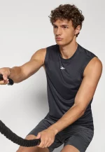 Reebok Train Sleeveless Tech Negro - Imagen 4