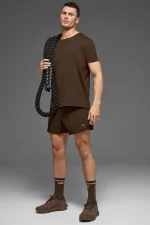 Alo Camiseta de Manga Corta Cuello Redondo Reform Conquer Marrón - Imagen 2