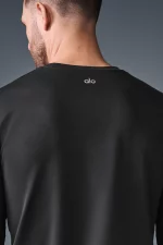 Alo Camiseta de Manga Larga y Cuello Redondo Reform Conquer Negro - Imagen 2