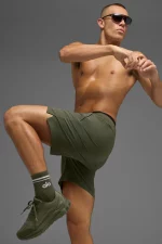 Alo Pantalón Corto Repetition Verde - Imagen 2