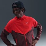 Nike Impossibly Light Windrunner Rojo