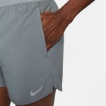 Nike Dri-Fit Challenger Brief-Lined Shorts Gris - Imagen 5