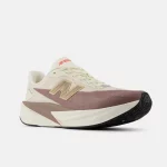 New Balance Fuelcell Rebel V5 Crema - Imagen 2