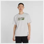 New Balance Athletics Premium Relaxed Chest Logo Tee Gris