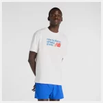 New Balance Athletics Premium Relaxed Chest Logo Tee Blanco