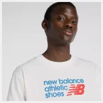 New Balance Athletics Premium Relaxed Chest Logo Tee Blanco - Imagen 2
