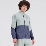 New Balance Graphic Impact Run Packable Jacket Verde - Imagen 2