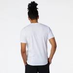 New Balance Essentials Stacked Logo SS Tee Blanco - Imagen 3