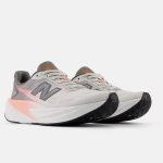 New Balance Fuelcell Rebel V5 NYC Gris - Imagen 2