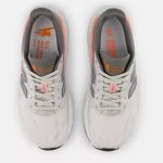 New Balance Fuelcell Rebel V5 Gris - Imagen 3