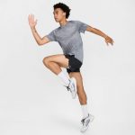 Nike Dri-Fit ADV Stride SS Tee Gris - Imagen 7